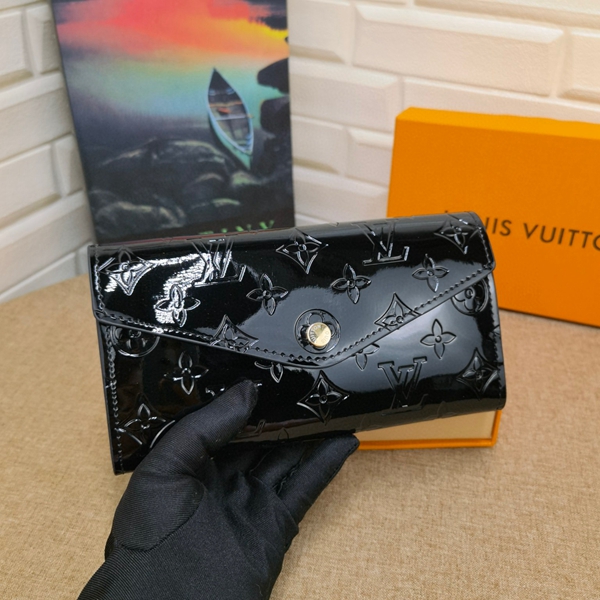 LVコピーウォレット正面デザイン